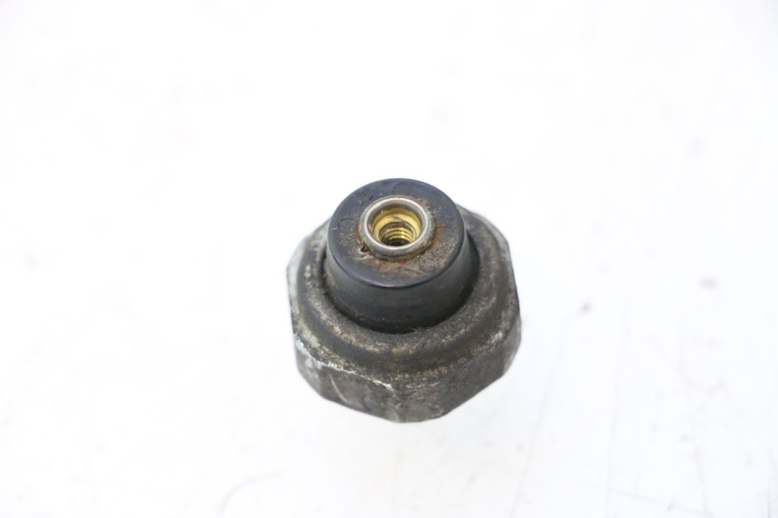 photo de SENSOR DE PRESSÃO DE ÓLEO SUZUKI SV S 650 (2003 - 2009) - Detalhe da peça