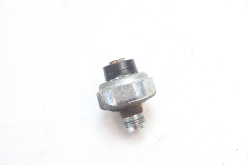 photo de SENSOR DE PRESSÃO DE ÓLEO SUZUKI SV S 650 (2003 - 2009) - Detalhe da peça