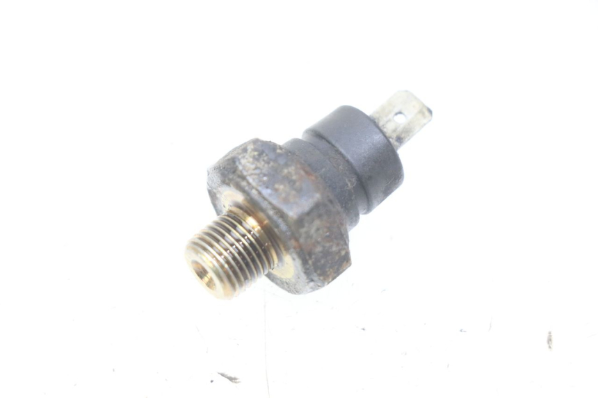 photo de SONDA DE PRESSÃO DE ÓLEO PIAGGIO VESPA LX 125 (2005 - 2010) - Zoom do estado de desgaste