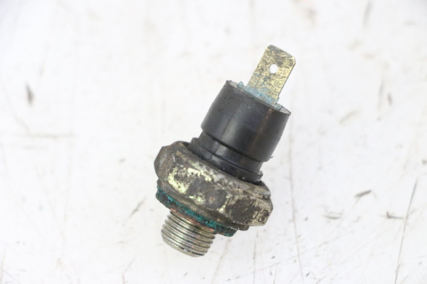 photo de SONDA DE PRESSÃO DE ÓLEO PIAGGIO X9 EVOLUTION 125 (2003 - 2007) - Vista principal
