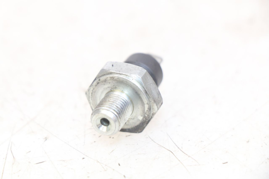 photo de SONDA DE PRESSÃO DE ÓLEO PIAGGIO XEVO - X EVO 125 (2007 - 2017) - Detalhe da peça