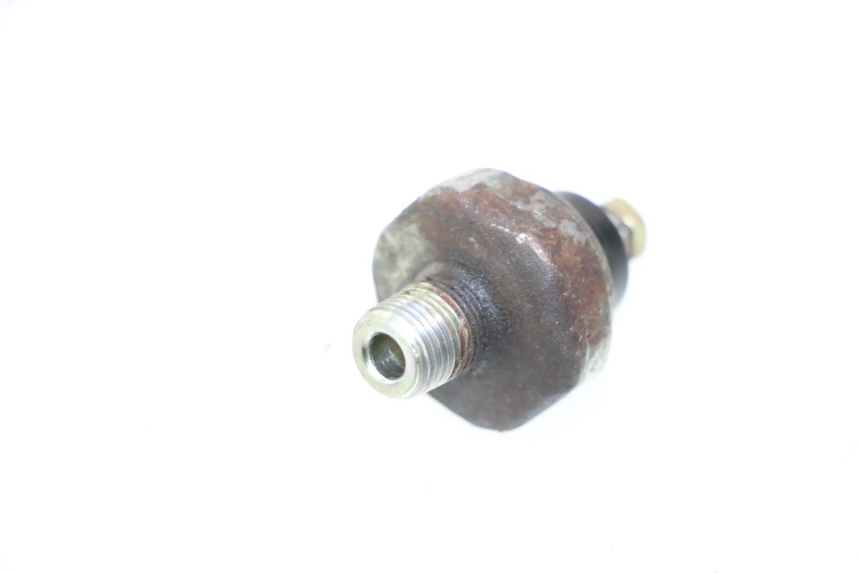 photo de SONDA DE PRESSÃO DE ÓLEO KAWASAKI ZX-6R ZX6R 600 (2000 - 2002) - Zoom do estado de desgaste