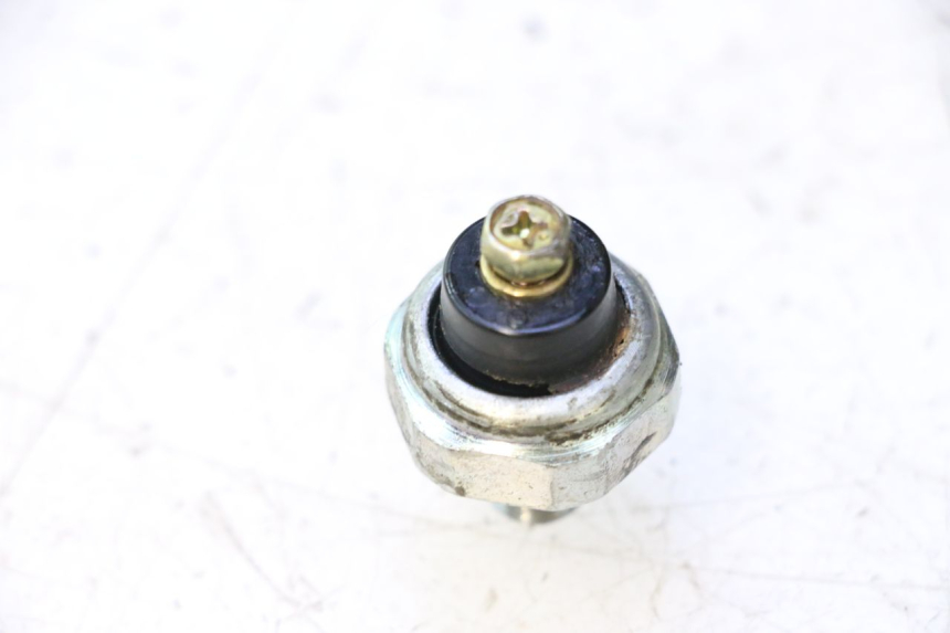 photo de SENSOR DE PRESSÃO DE ÓLEO KAWASAKI ZZR 600 (1995 - 2004) - Vista principal