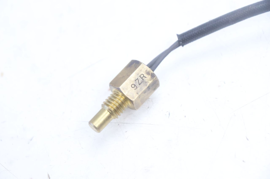 photo de SONDA DE TEMPERATURA DO MOTOR PEUGEOT KISBEE 4T 50 (2018 - 2022) - Detalhe da peça