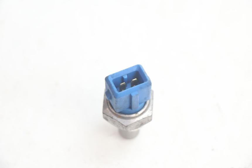 photo de SONDA DE TEMPERATURA DO MOTOR PIAGGIO ZIP IGET 4T 50 (2021 - 2023) - Zoom do estado de desgaste