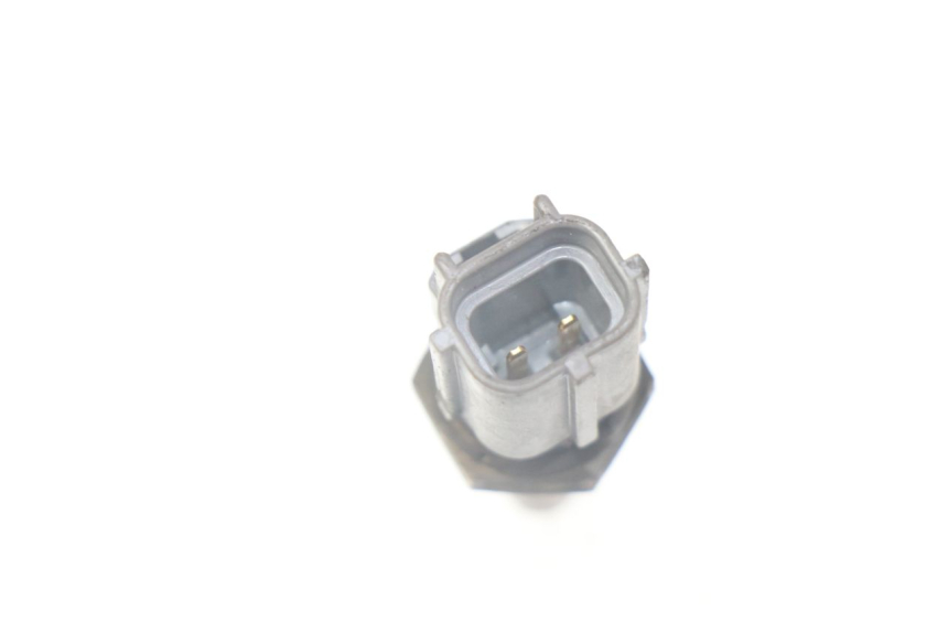 photo de SONDA DE TEMPERATURA DE ÁGUA SUZUKI BURGMAN 125 (2007 - 2014) - Zoom do estado de desgaste