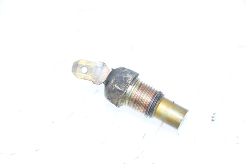 photo de SONDA DE TEMPERATURA DE ÁGUA SUZUKI BURGMAN 125 (2007 - 2014) - Zoom do estado de desgaste