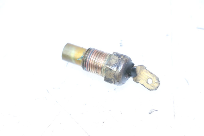 photo de SONDA DE TEMPERATURA DE ÁGUA SUZUKI BURGMAN 125 (2007 - 2014) - Outro ângulo de visão