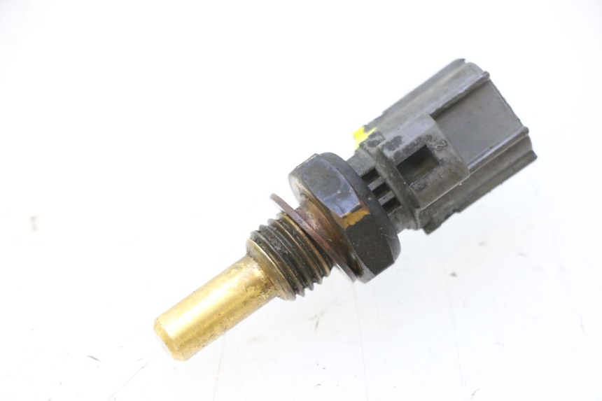photo de SONDA DE TEMPERATURA DE ÁGUA SUZUKI BURGMAN 125 (2007 - 2014) - Outro ângulo de visão