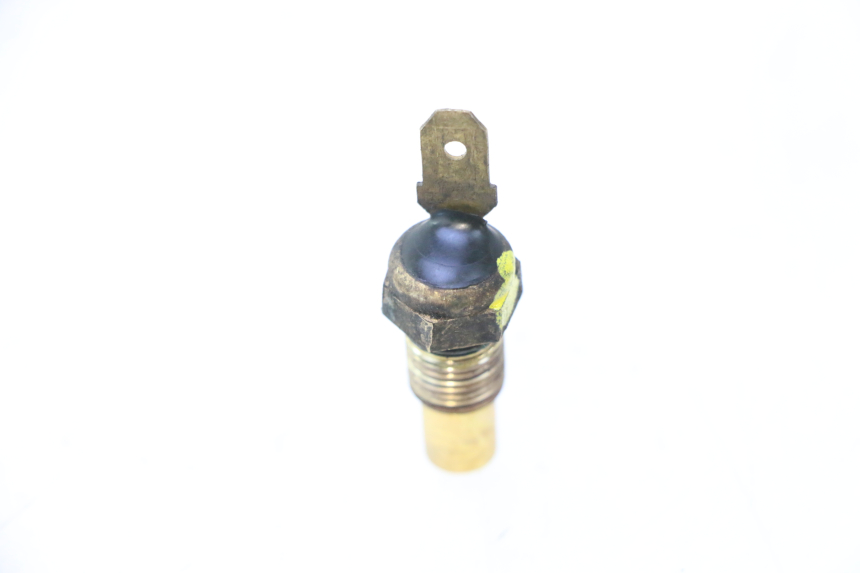 photo de SONDA DE TEMPERATURA DE ÁGUA SUZUKI BURGMAN 125 (2007 - 2014) - Zoom do estado de desgaste