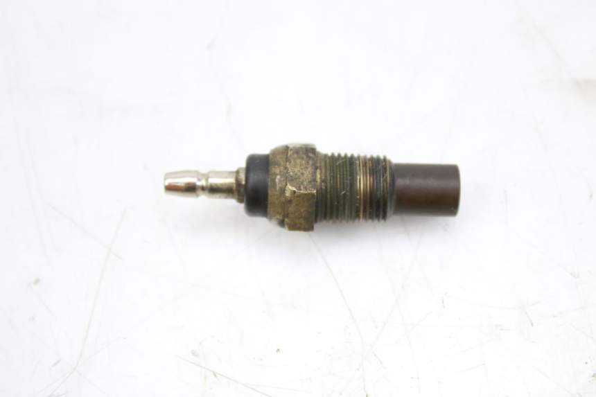 photo de SONDA DE TEMPERATURA DE ÁGUA HONDA CBF 500 (2004 - 2007) - Zoom do estado de desgaste