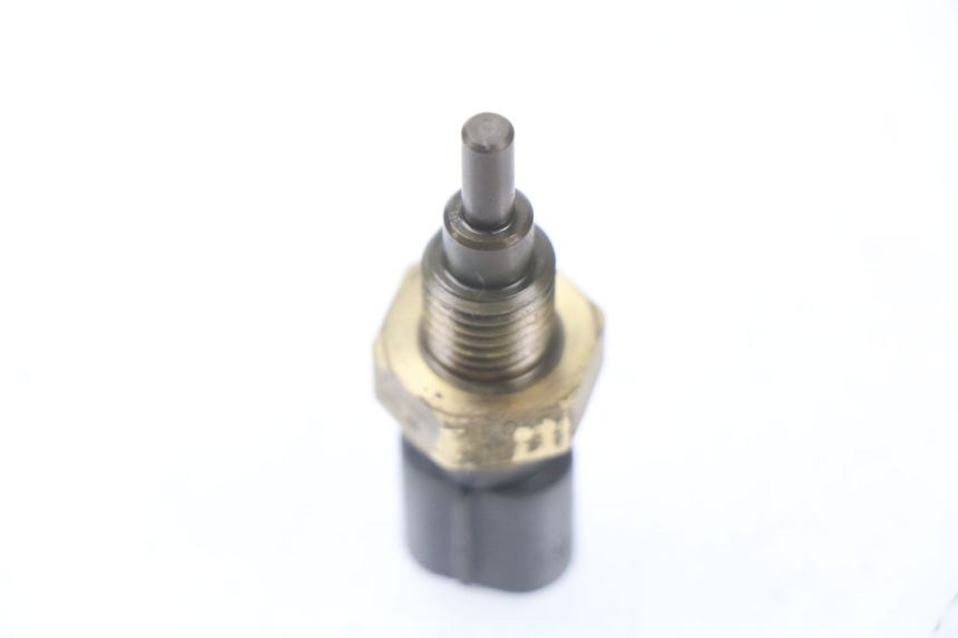 photo de SONDA DE TEMPERATURA DE ÁGUA HONDA CBR RR FIREBLADE 1000 (2006 - 2007) - Detalhe da peça