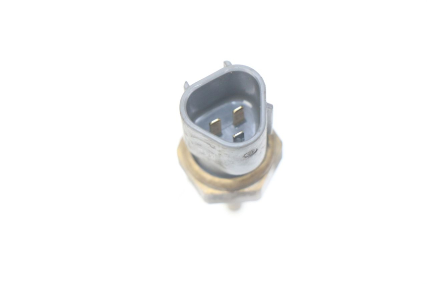 photo de SONDA DE TEMPERATURA DE ÁGUA HONDA CBRF CBR-F PC41 600 (2011 - 2013) - Detalhe da peça