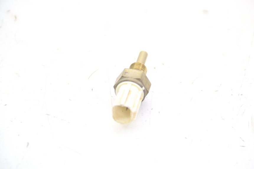 photo de SONDA DE TEMPERATURA DE ÁGUA HONDA CRF 250 (2010 - 2013) - Zoom do estado de desgaste