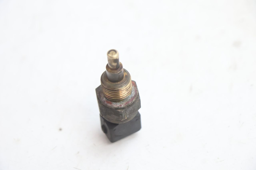 photo de SONDA DE TEMPERATURA DA ÁGUA HM HONDA CRM DERAPAGE RR 50 (2006 - 2017) - Zoom do estado de desgaste