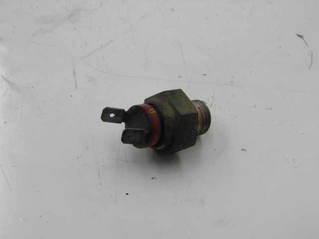 photo de SONDA DE TEMPERATURA DE ÁGUA DERBI GP MAX 250 (2006 - 2008) - Vista principal