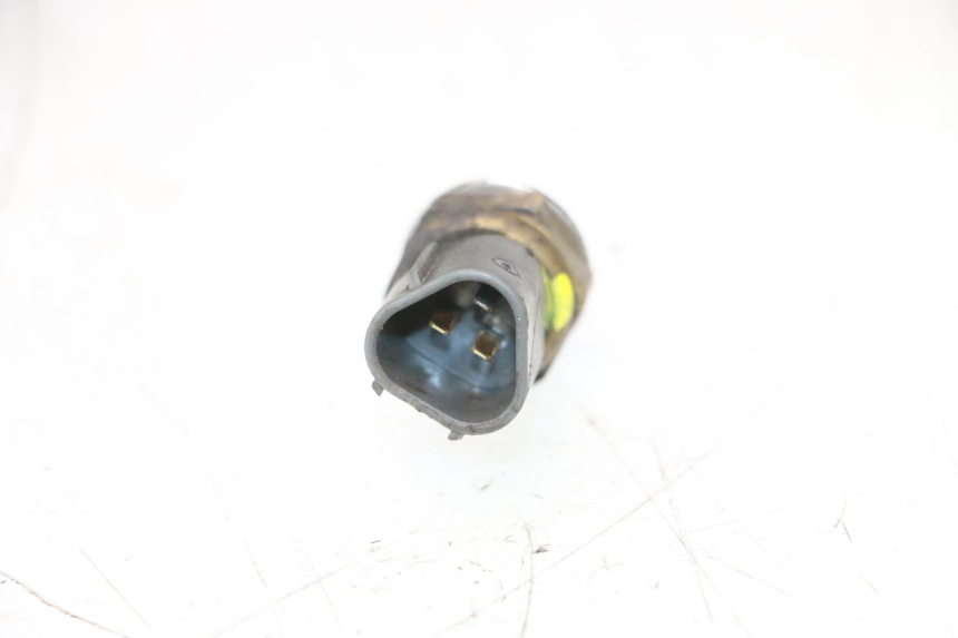 photo de SONDA DE TEMPERATURA DE ÁGUA HONDA FES PANTHEON 125 (2003 - 2007) - Zoom do estado de desgaste