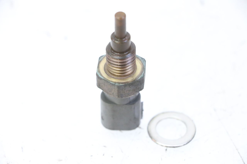 photo de SONDA DE TEMPERATURA DE ÁGUA HONDA FES S-WING SWING ABS 125 (2007 - 2015) - Detalhe da peça