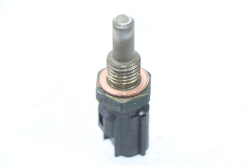 photo de SONDA DE TEMPERATURA DE ÁGUA YAMAHA FJR ABS 1300 (2006 - 2012) - Zoom do estado de desgaste