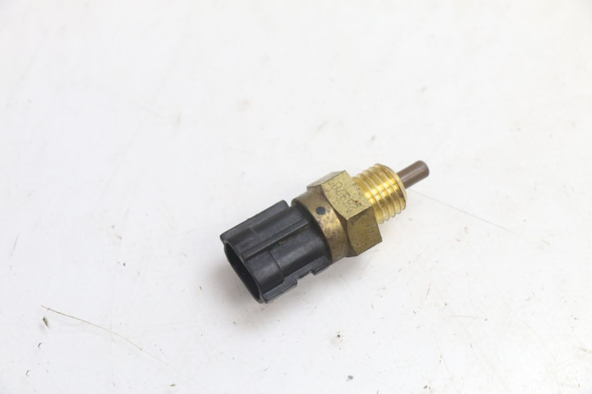 photo de SONDA DE TEMPERATURA DA ÁGUA YAMAHA FJR 1300 (2001 - 2005) - Detalhe da peça