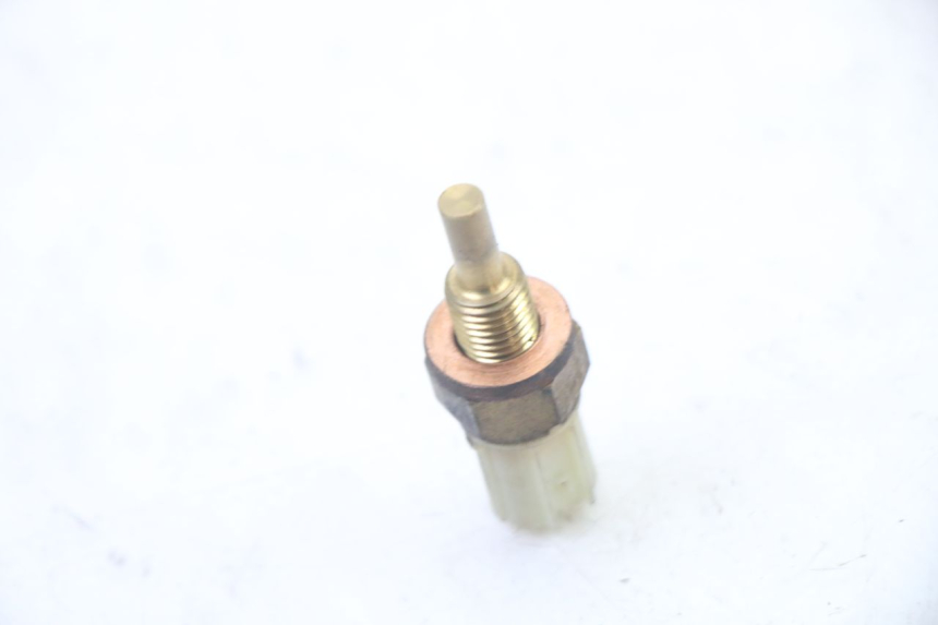 photo de SONDA DE TEMPERATURA DE ÁGUA MBK FLAME X 125 (2007 - 2016) - Outro ângulo de visão