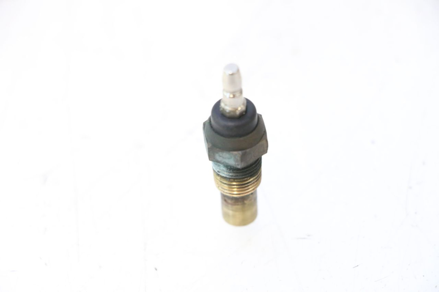 photo de SONDA DE TEMPERATURA DA ÁGUA KAWASAKI GPX F ZX750F 750 (1986 - 1990) - Detalhe da peça