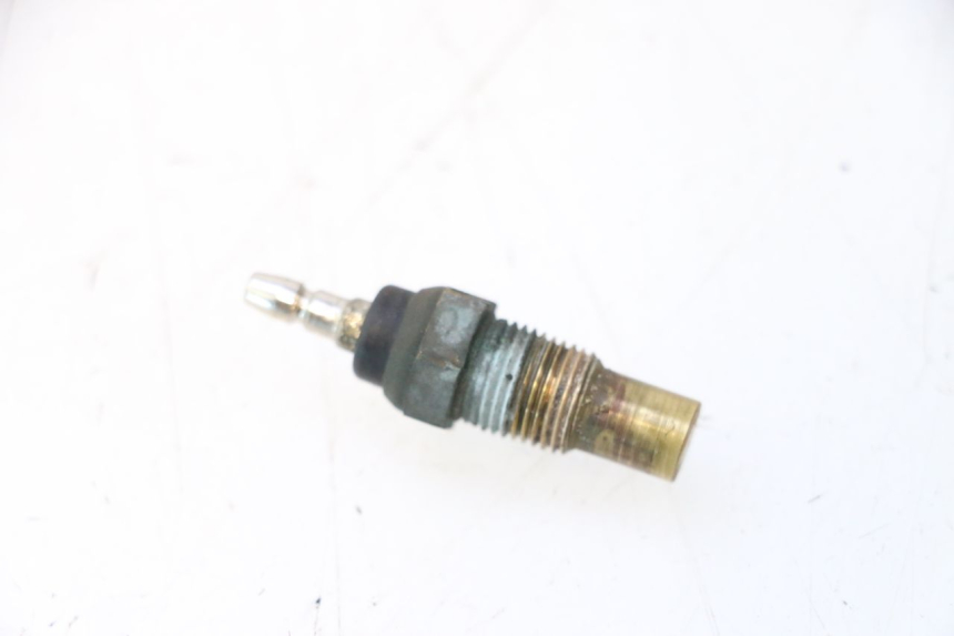 photo de SONDA DE TEMPERATURA DA ÁGUA KAWASAKI GPX F ZX750F 750 (1986 - 1990) - Zoom do estado de desgaste
