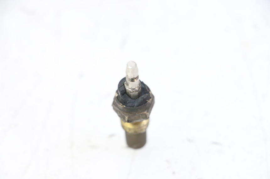 photo de SONDA DE TEMPERATURA DE ÁGUA KYMCO GRAND DINK 125 (2008 - 2014) - Outro ângulo de visão