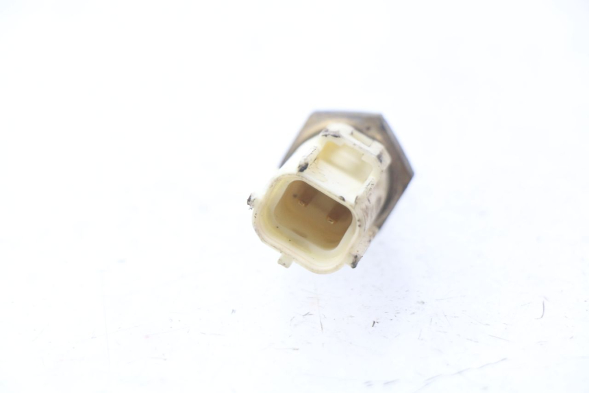 photo de SONDA DE TEMPERATURA DE ÁGUA SUZUKI GSX-R GSXR 750 (2011 - 2016) - Zoom do estado de desgaste