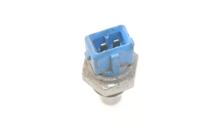 photo de SONDA DE TEMPERATURA DE ÁGUA PIAGGIO LIBERTY IGET 4T 50 (2015 - 2020) - Zoom do estado de desgaste