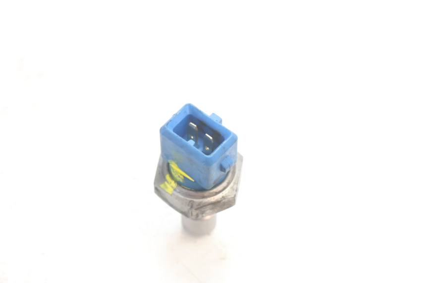 photo de SONDA DE TEMPERATURA DE ÁGUA PIAGGIO LIBERTY IGET 4T 50 (2021 - 2025) - Zoom do estado de desgaste