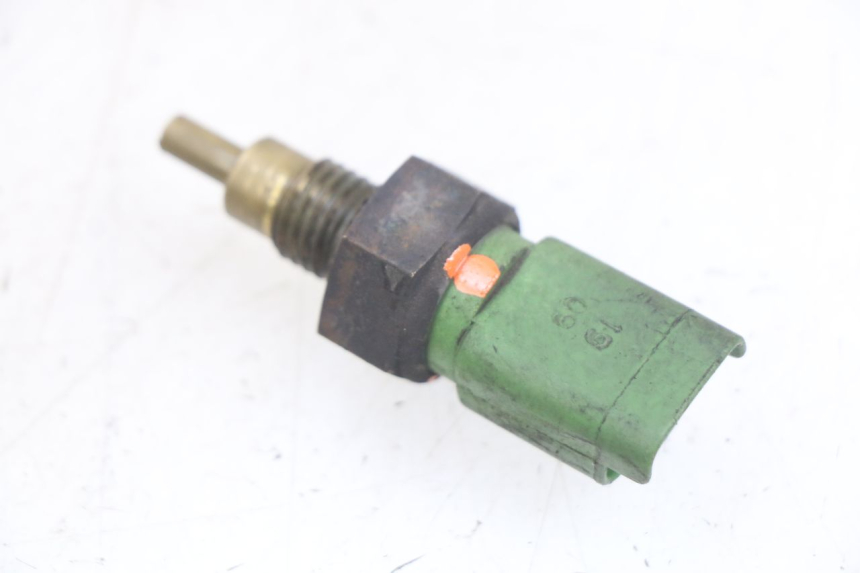 photo de SONDA DE TEMPERATURA DE ÁGUA PIAGGIO MP3 LT 400 (2007 - 2012) - Zoom do estado de desgaste
