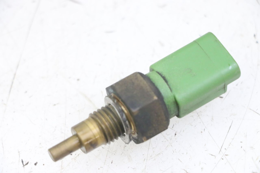 photo de SONDA DE TEMPERATURA DE ÁGUA PIAGGIO MP3 LT 400 (2007 - 2012) - Outro ângulo de visão