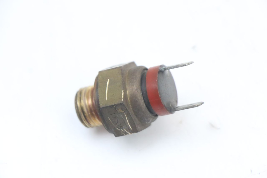 photo de SONDA DE TEMPERATURA DE ÁGUA PIAGGIO MP3 125 (2006 - 2014) - Zoom do estado de desgaste
