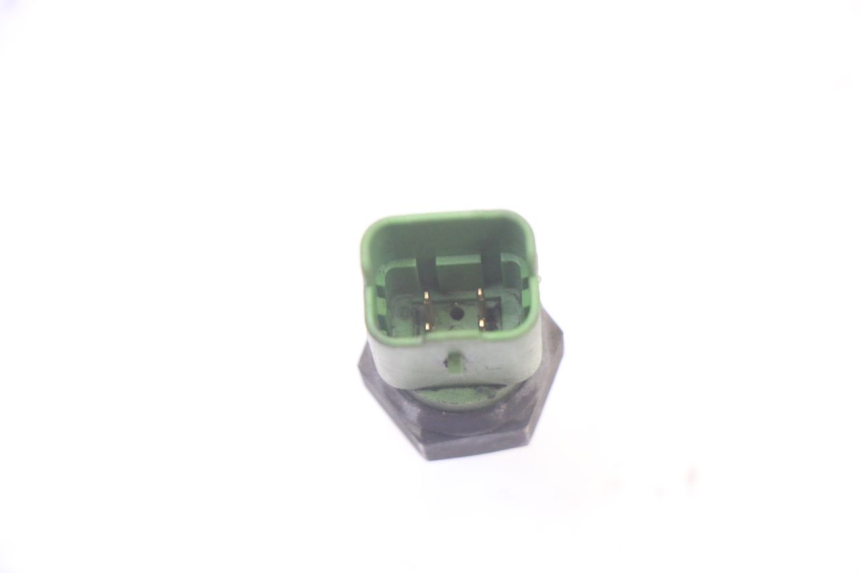 photo de SONDA DE TEMPERATURA DE ÁGUA PIAGGIO MP3 500 (2011 - 2015) - Outro ângulo de visão