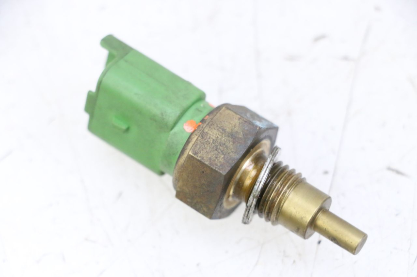 photo de SONDA DE TEMPERATURA DE ÁGUA PIAGGIO MP3 500 (2014 - 2017) - Detalhe da peça