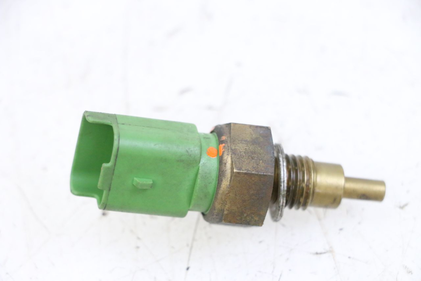 photo de SONDA DE TEMPERATURA DE ÁGUA PIAGGIO MP3 500 (2014 - 2017) - Outro ângulo de visão