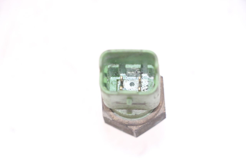 photo de SONDA DE TEMPERATURA DE ÁGUA GILERA NEXUS 125 (2009 - 2013) - Zoom do estado de desgaste