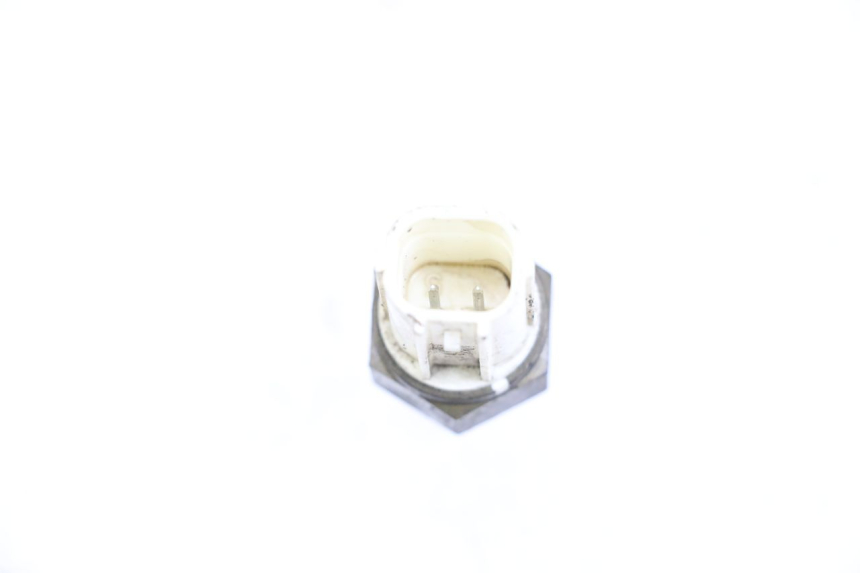 photo de SONDA DE TEMPERATURA DE ÁGUA KAWASAKI NINJA 400 (2018 - 2023) - Zoom do estado de desgaste