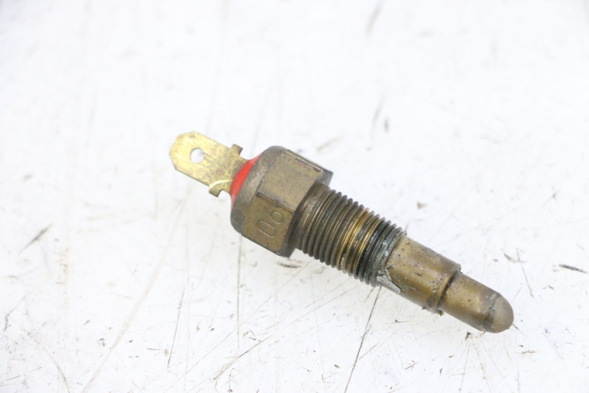 photo de SONDA DE TEMPERATURA DE ÁGUA HONDA NTV DEAUVILLE 650 (2001 - 2006) - Zoom do estado de desgaste