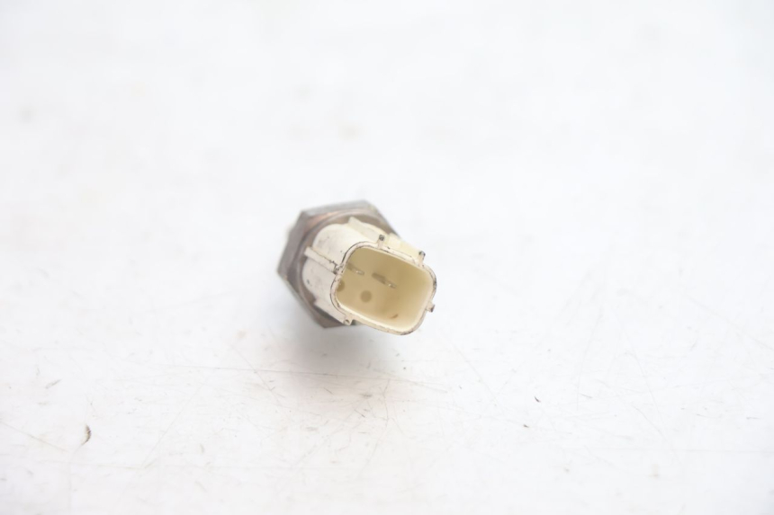photo de SONDA DE TEMPERATURA DE ÁGUA HONDA PCX (JF28) 125 (2009 - 2011) - Zoom do estado de desgaste