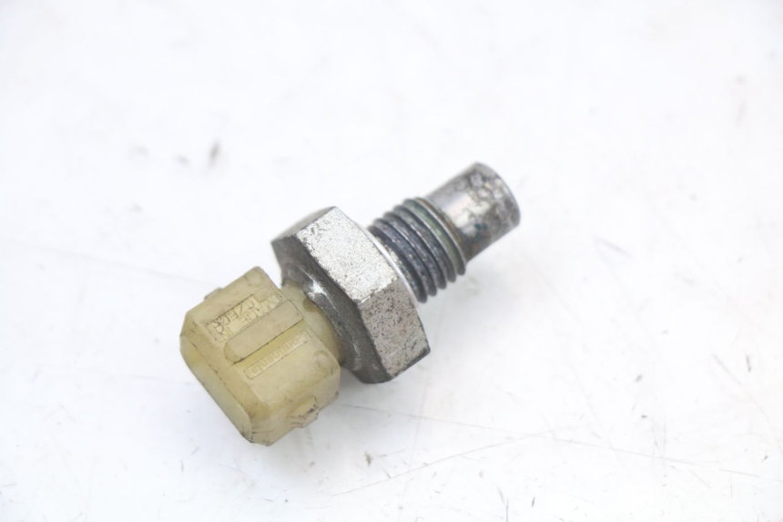 photo de SONDA DE TEMPERATURA DE ÁGUA PEUGEOT BELVILLE 125 (2017 - 2021) - Detalhe da peça