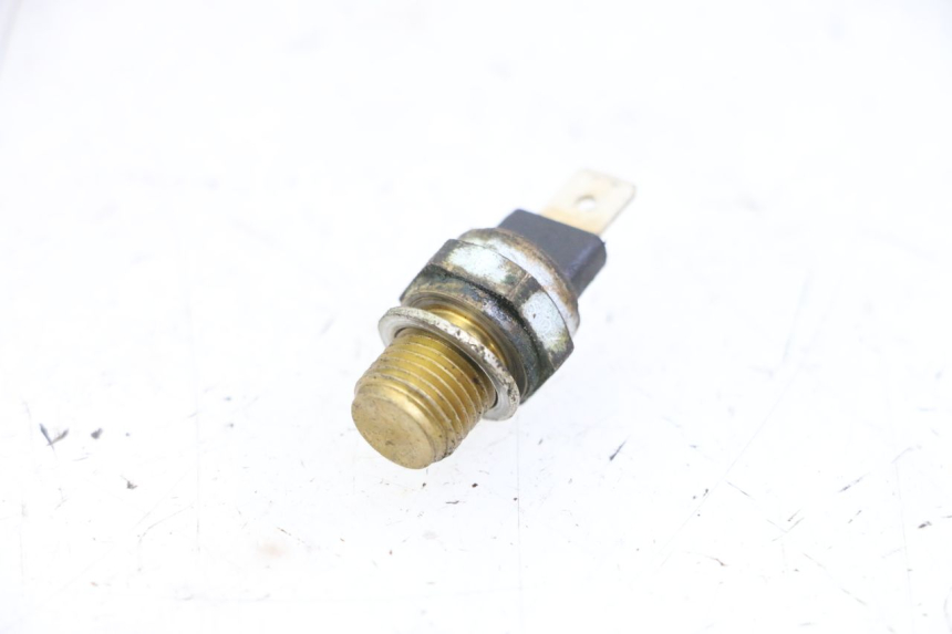 photo de SONDA DE TEMPERATURA DE ÁGUA PIAGGIO VESPA GRANTURISMO 200 (2004 - 2005) - Detalhe da peça