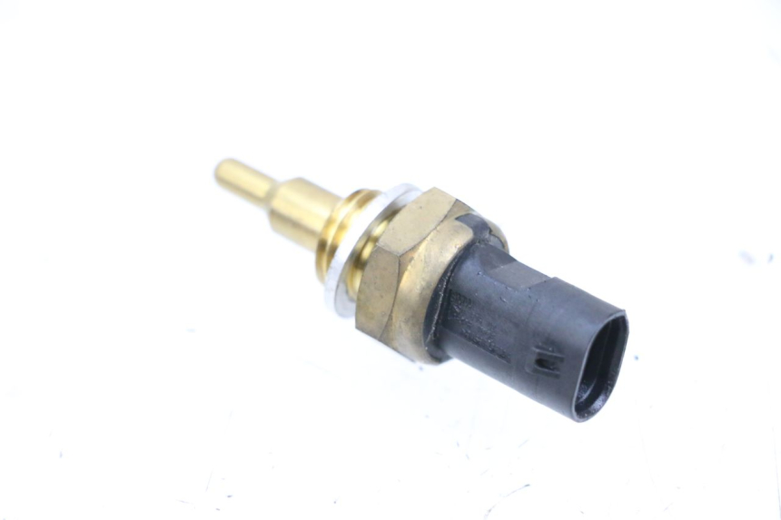 photo de SONDA DE TEMPERATURA DE ÁGUA BMW R GS 1250 (2021 - 2024) - Zoom do estado de desgaste