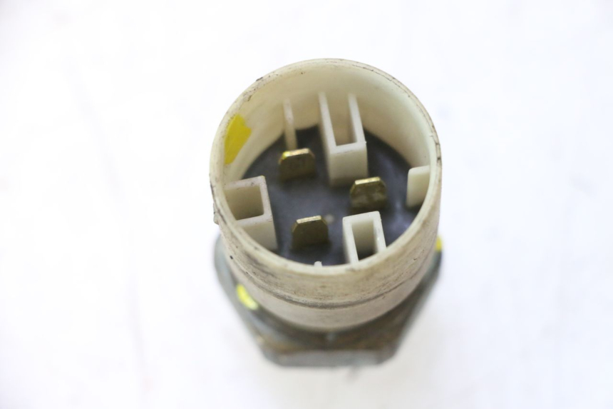 photo de SONDA DE TEMPERATURA DA ÁGUA MZ RT 125 (2000 - 2008) - Zoom do estado de desgaste