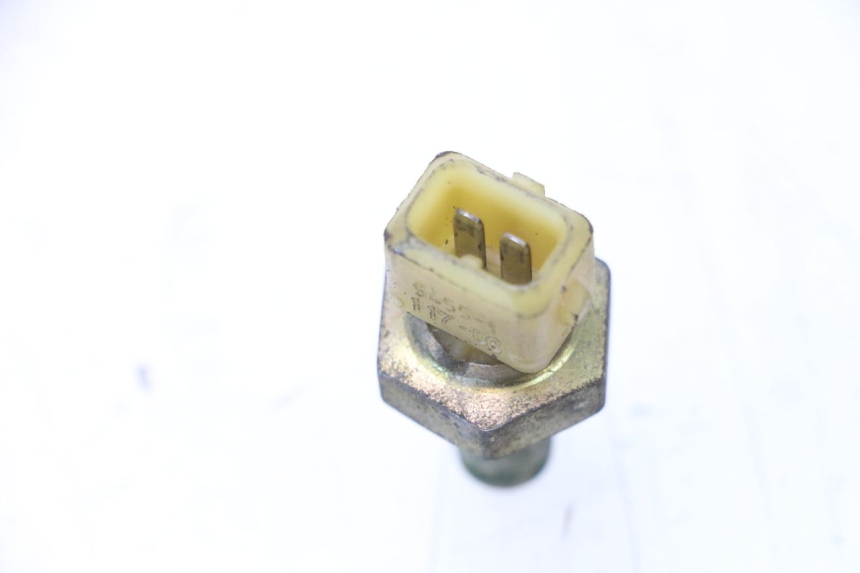 photo de SONDA DE TEMPERATURA DE ÁGUA PEUGEOT SATELIS COMPRESSOR K15 125 (2006 - 2009) - Outro ângulo de visão
