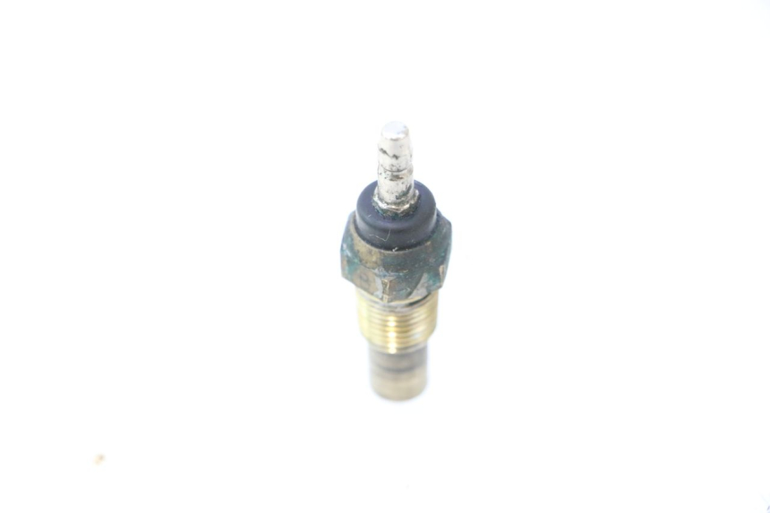photo de SONDA DE TEMPERATURA DA ÁGUA HONDA ST PAN EUROPEAN 1100 (1990 - 2002) - Zoom do estado de desgaste