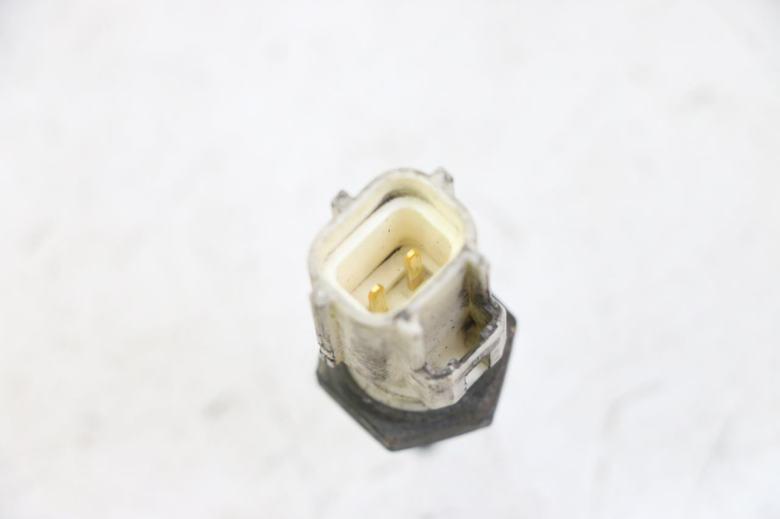 photo de SONDA DE TEMPERATURA DE ÁGUA SUZUKI GSX F GSXF 650 (2007 - 2015) - Zoom do estado de desgaste