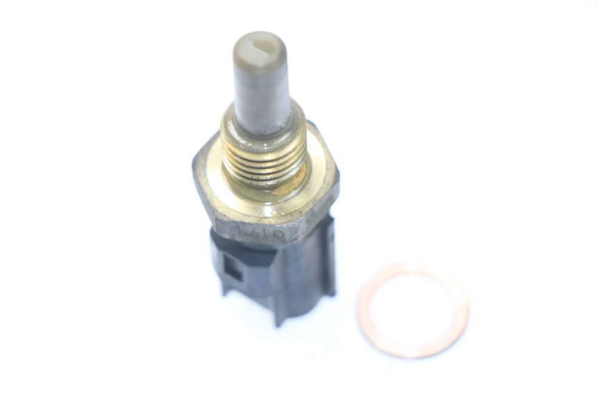 photo de SONDA DE TEMPERATURA DE ÁGUA SUZUKI SV S ABS 650 (2003 - 2009) - Detalhe da peça