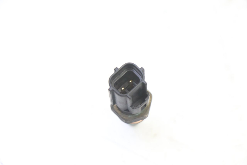 photo de SONDA DE TEMPERATURA DE ÁGUA SUZUKI SV S 650 (2003 - 2009) - Outro ângulo de visão